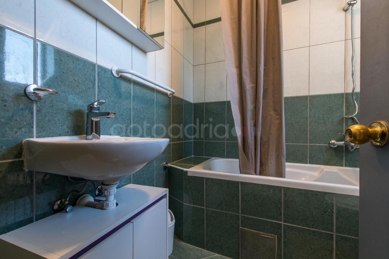 Apartment Vesna With Balcony & Free Parking Макарска Экстерьер фото